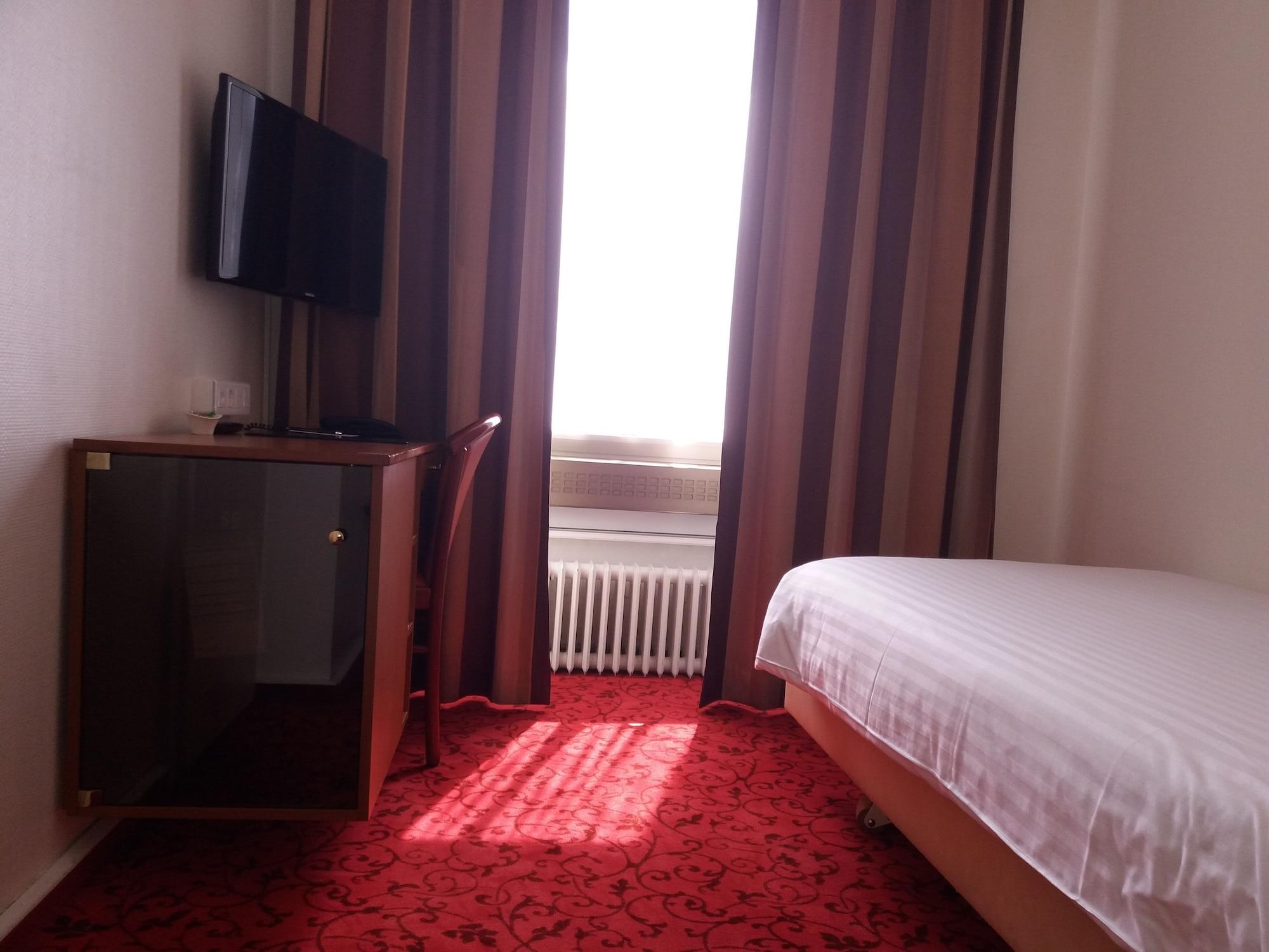 Hotel Astoria Geneva Luaran gambar